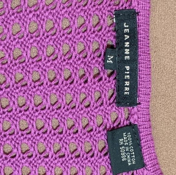 Jeanne Pierre Women's Fuchsia V-Neck Open Knit Top Size Medium - Picture 6 of 6